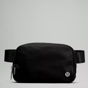 Lululemon Everywhere Belt Bag 1L - Black